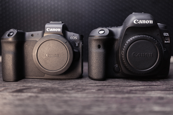 Front of Canon EOS R vs. 5DM4