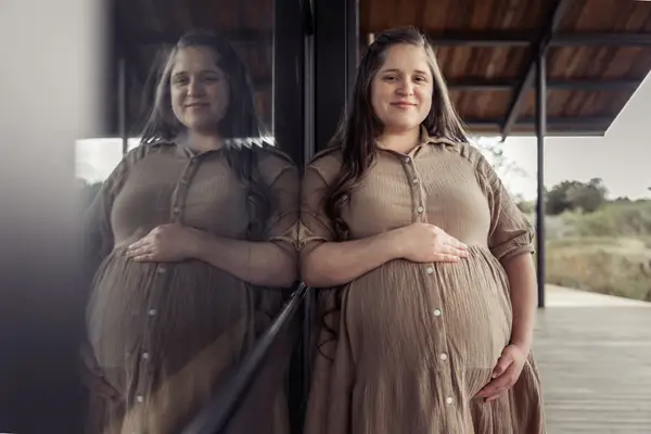 Framing Maternity Belly