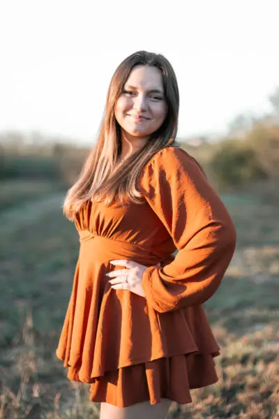 Senior Girl Casual Photo Idea